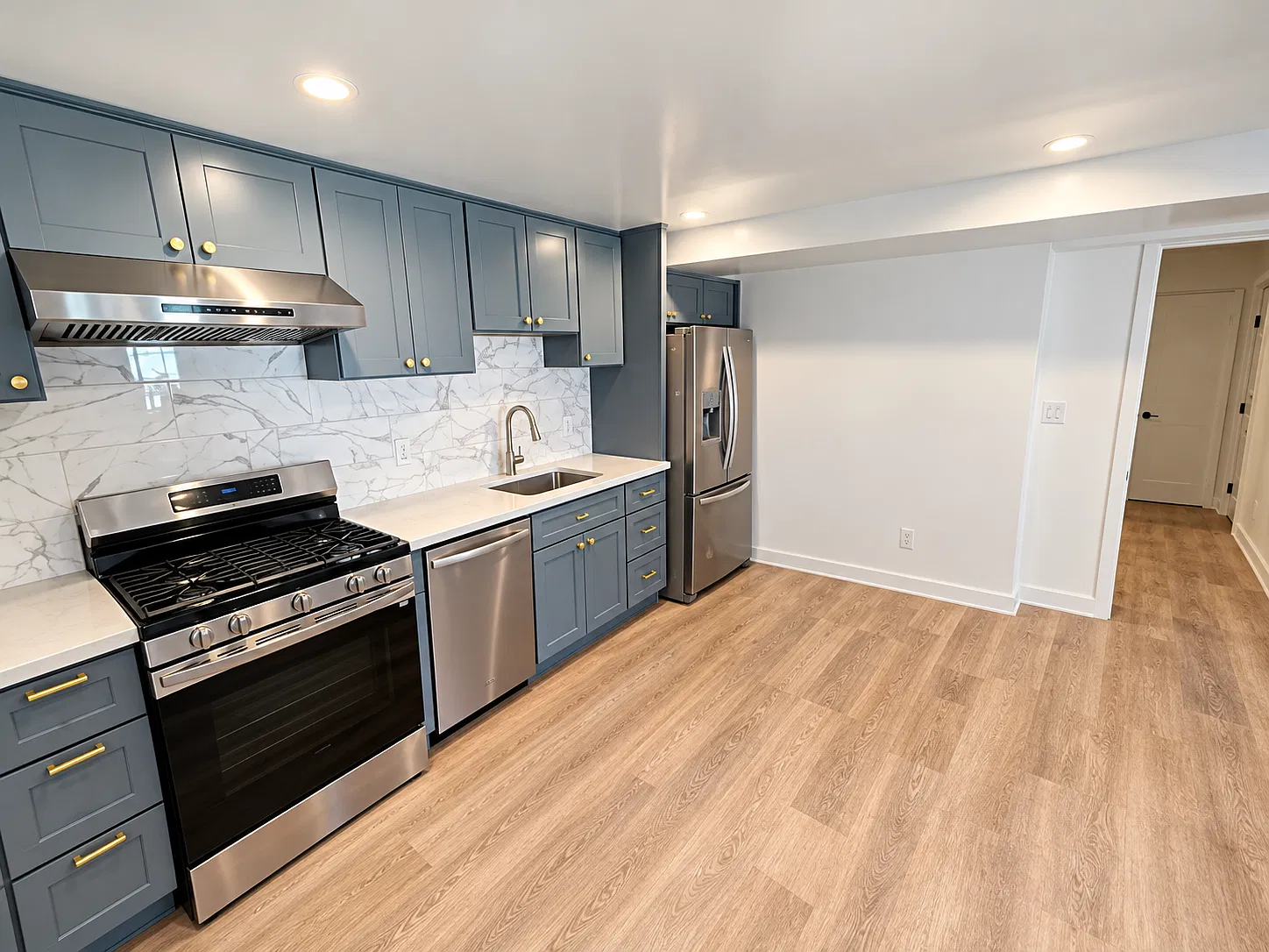2 bed, $3,800 — Photo 2