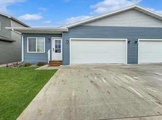 1561 47th Loop SE, Minot, ND 58701