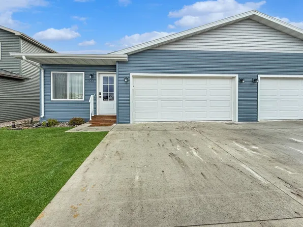 1561 47th Loop SE, Minot, ND 58701