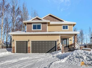 1245 W Woodstock Dr, Palmer, AK 99645