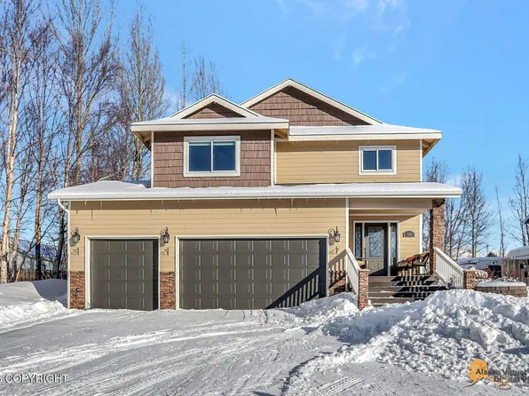 1245 W Woodstock Dr, Palmer, AK 99645