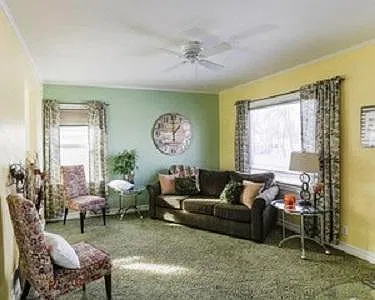2 bed, 1440 sqft, $1,850 — Photo 2