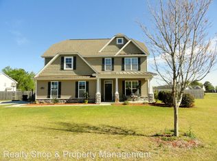 400 Grey Squirrel Ct, Jacksonville, NC 28540