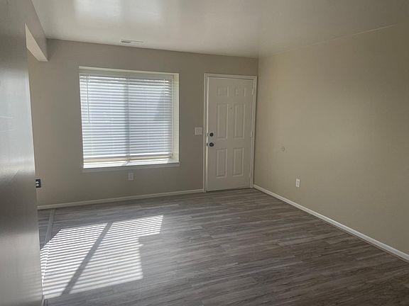 4th image of 27749 Carini Villa St