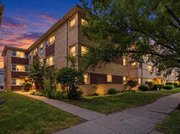 5547 W Higgins Rd #2A, Chicago, IL 60630