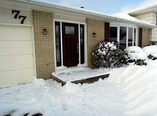 77 Hitchcock Ln, Rochester, NY 14625