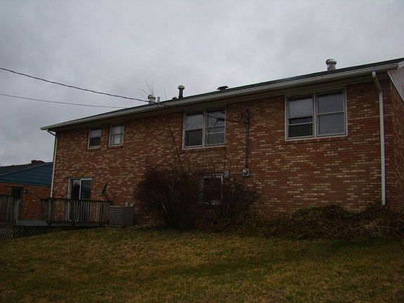2nd image of 1238 Lewis St