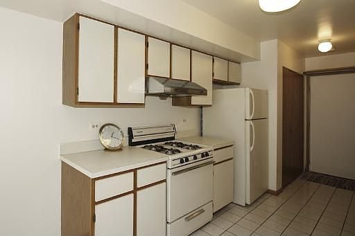 3rd image of 391 Wisteria Dr