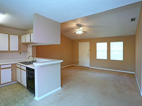 5th image of 100 Tallokas Ct APT 421