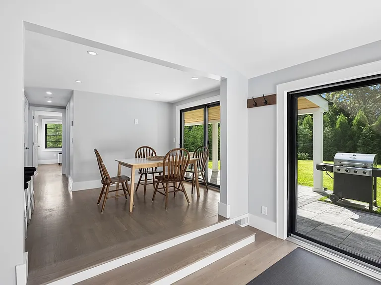 29 Fern Rd — Photo 8