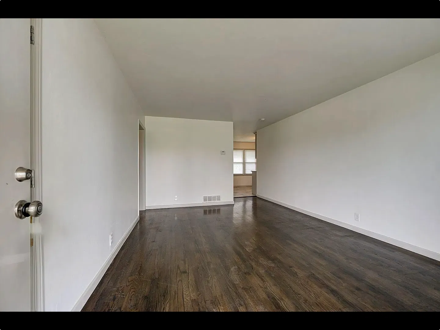 625 E Hill — Photo 4