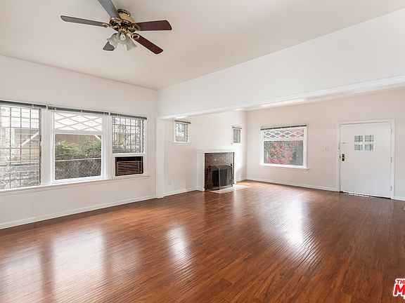 4th image of 1621 Edgecliffe Dr