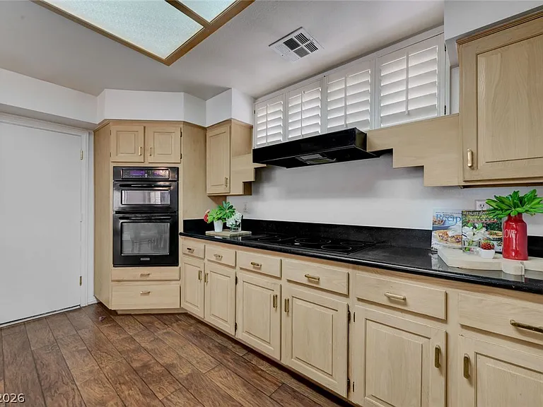 332 Wild Plum Ln — Photo 23