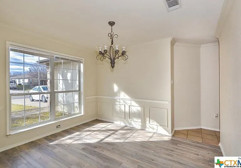 1600 Quarry Dr — Photo 4