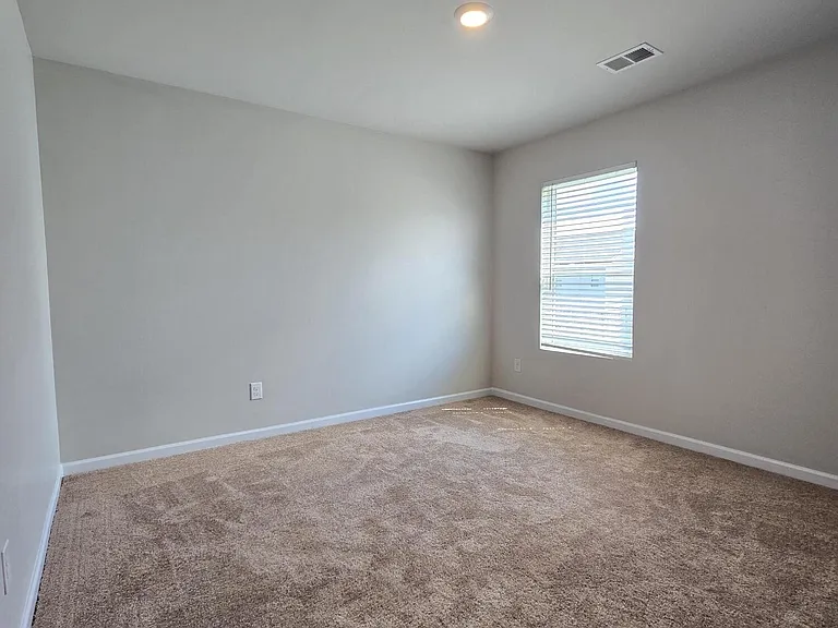 3056 Pepperhill Dr — Photo 17
