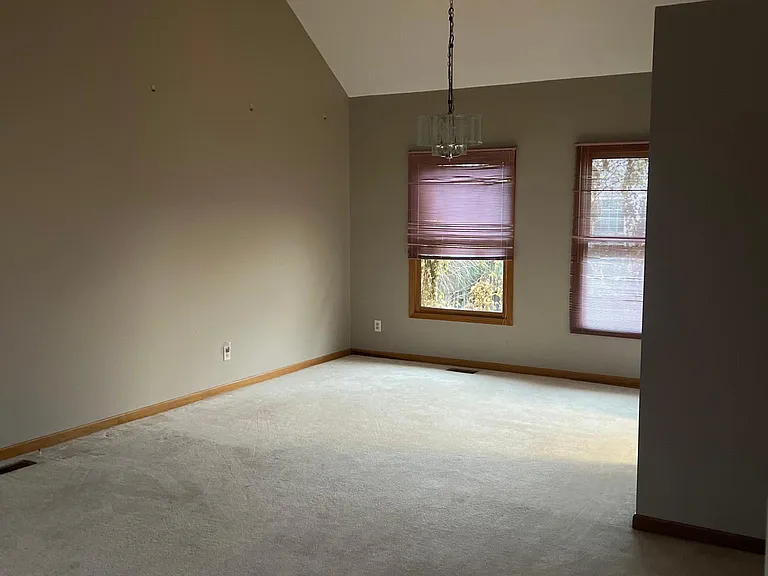 7426 Mapleleaf Blvd — Photo 15