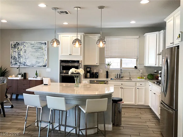 67 Berneri Dr — Photo 1
