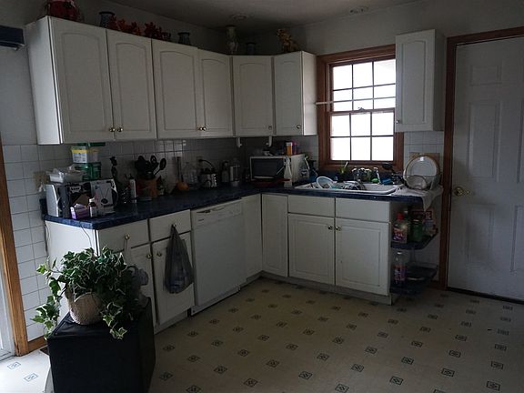 3rd image of 177 S Clearview Pl