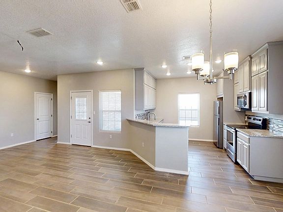5th image of 3608 Weston St