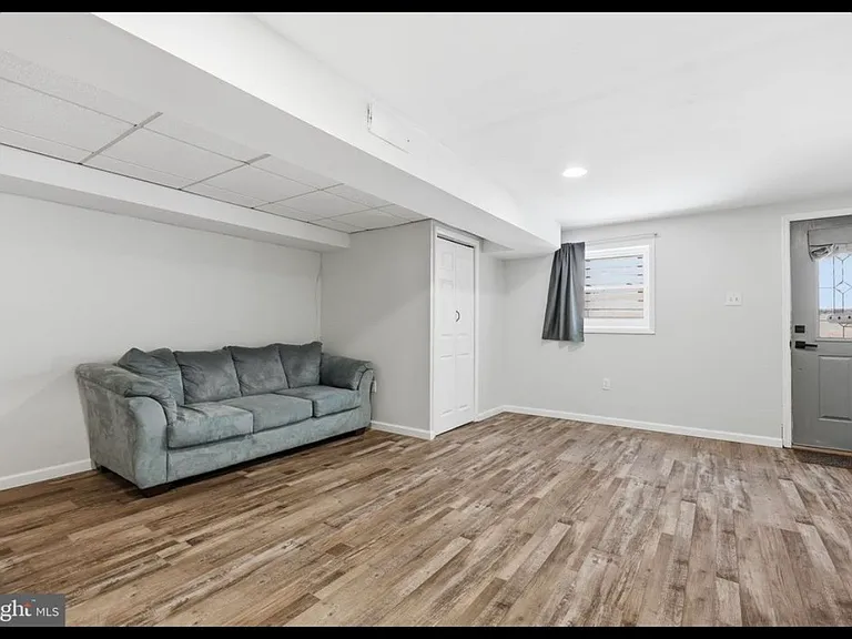 3408 Hess St #1 — Photo 15