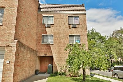 4th image of 3065 Henry Hudson Pkwy W