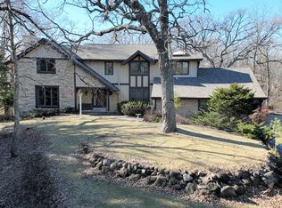 S34W33086 Sierra Pass, Dousman, WI 53118