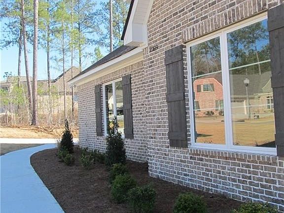 3rd image of 2289 Graymoor Ln