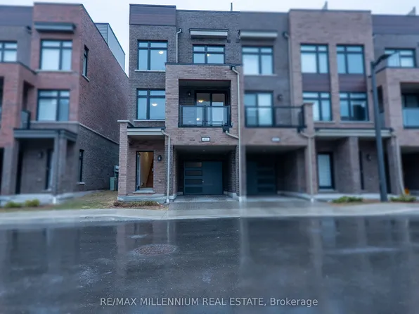 1865 Pickering Pkwy #401, Pickering, ON L1V 6Z6