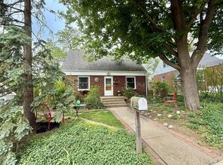 805 Academy St, Valparaiso, IN 46383