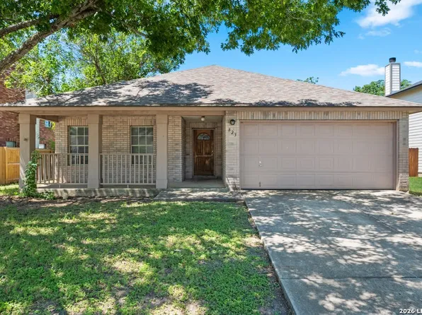 823 PINEHURST DR, New Braunfels, TX 78130
