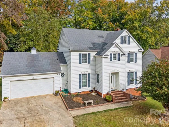 7618 Blythwood Ln, Charlotte, NC 28227