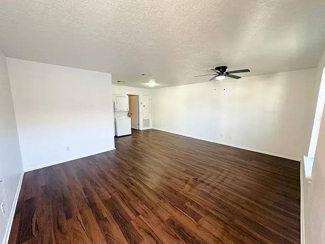 3016-18 Jean Lafitte Pkwy #3018-C — Photo 2