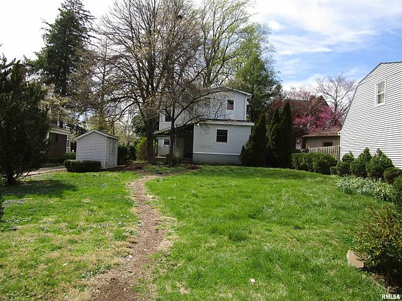 4th image of 316 Woodland Pl