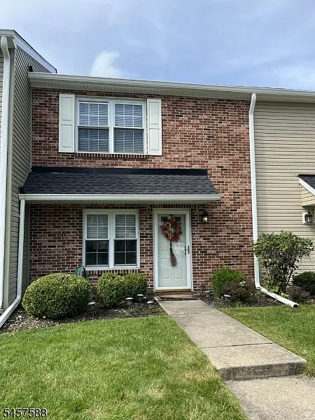 2 bed, 1.5 bath, $3,000 — Photo 1