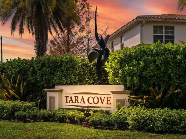 4581 Tara Cove Way Way, West Palm Beach, FL 33417