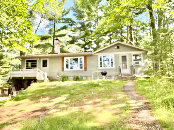 4249 N View Dr, Rhinelander, WI 54501