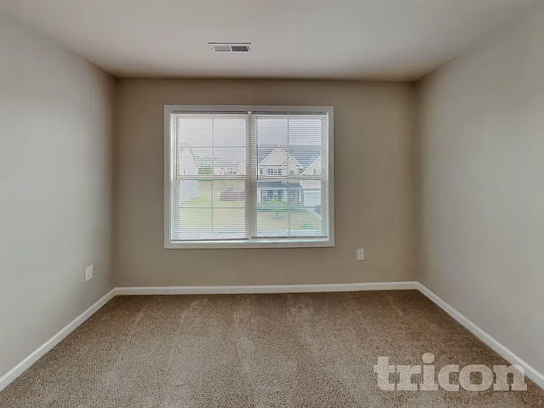 7553 Poplar Meadow Ln — Photo 13