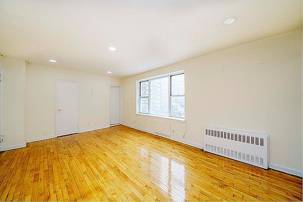 2nd image of 623 2nd Ave #2B