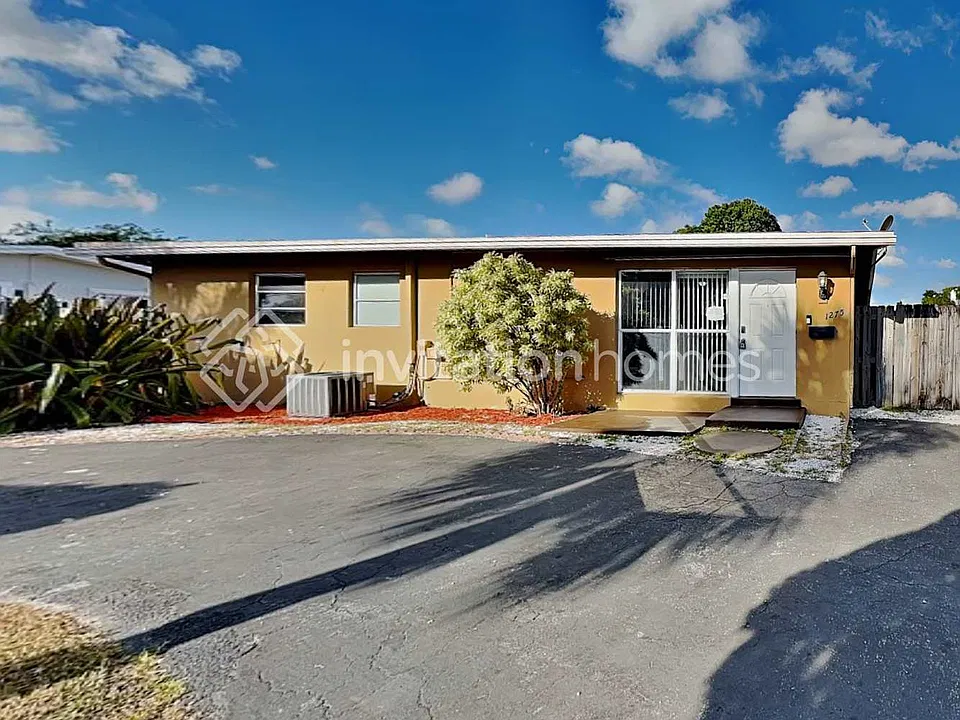 1275 SW 28th Rd