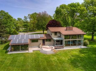 266 Indian Point Rd, Tiverton, RI 02878