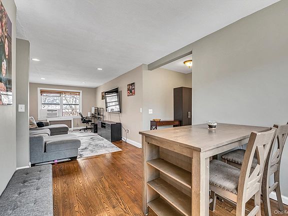 5th image of 17 Edwards Street #3A