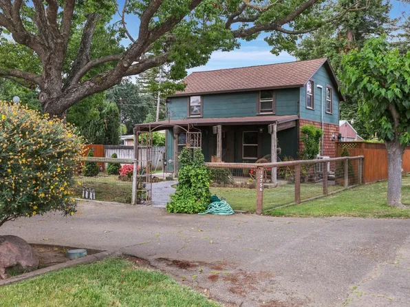 13756 E Church St, Lockeford, CA 95237