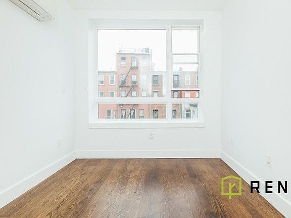 4th image of 1234 Bedford Ave #5B