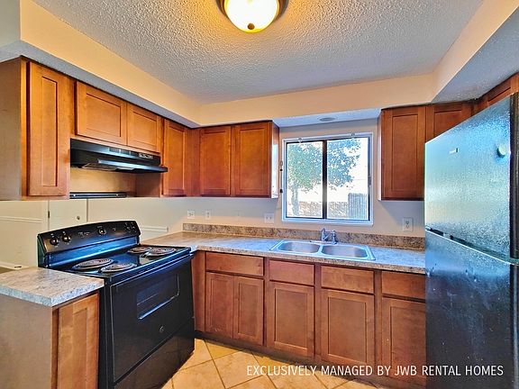 3rd image of 8188 Coralberry Ln W