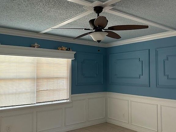 4th image of 2950 Sir Hamilton Cir #1