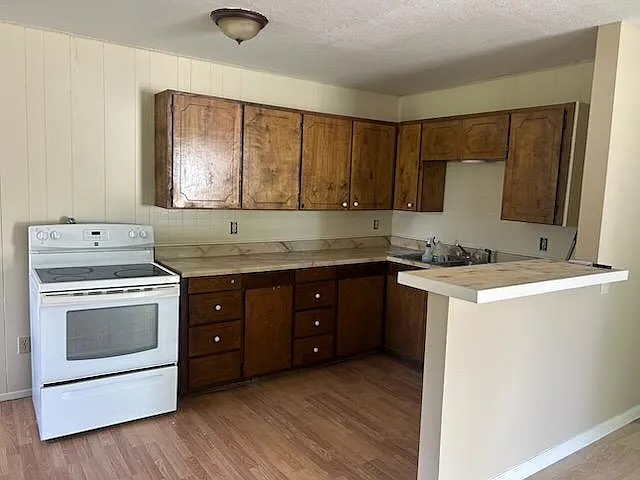 2 bed, 828 sqft, $1,300 — Photo 4