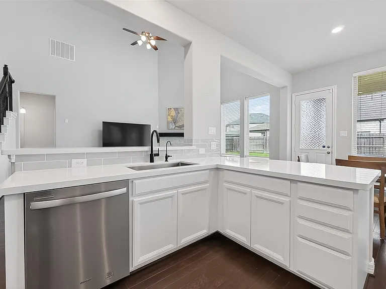 4018 Martin Ridge Dr — Photo 11