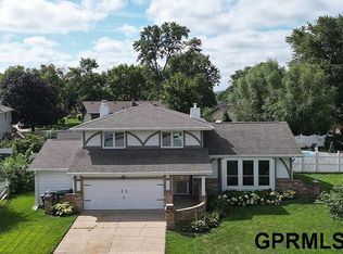 14911 Jefferson Cir, Omaha, NE 68137