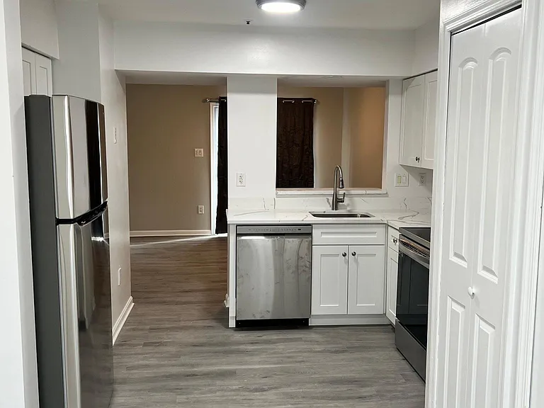 1742 Countrywood Ct — Photo 6