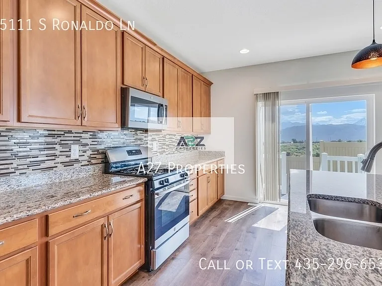 15111 S Ronaldo Ln — Photo 7